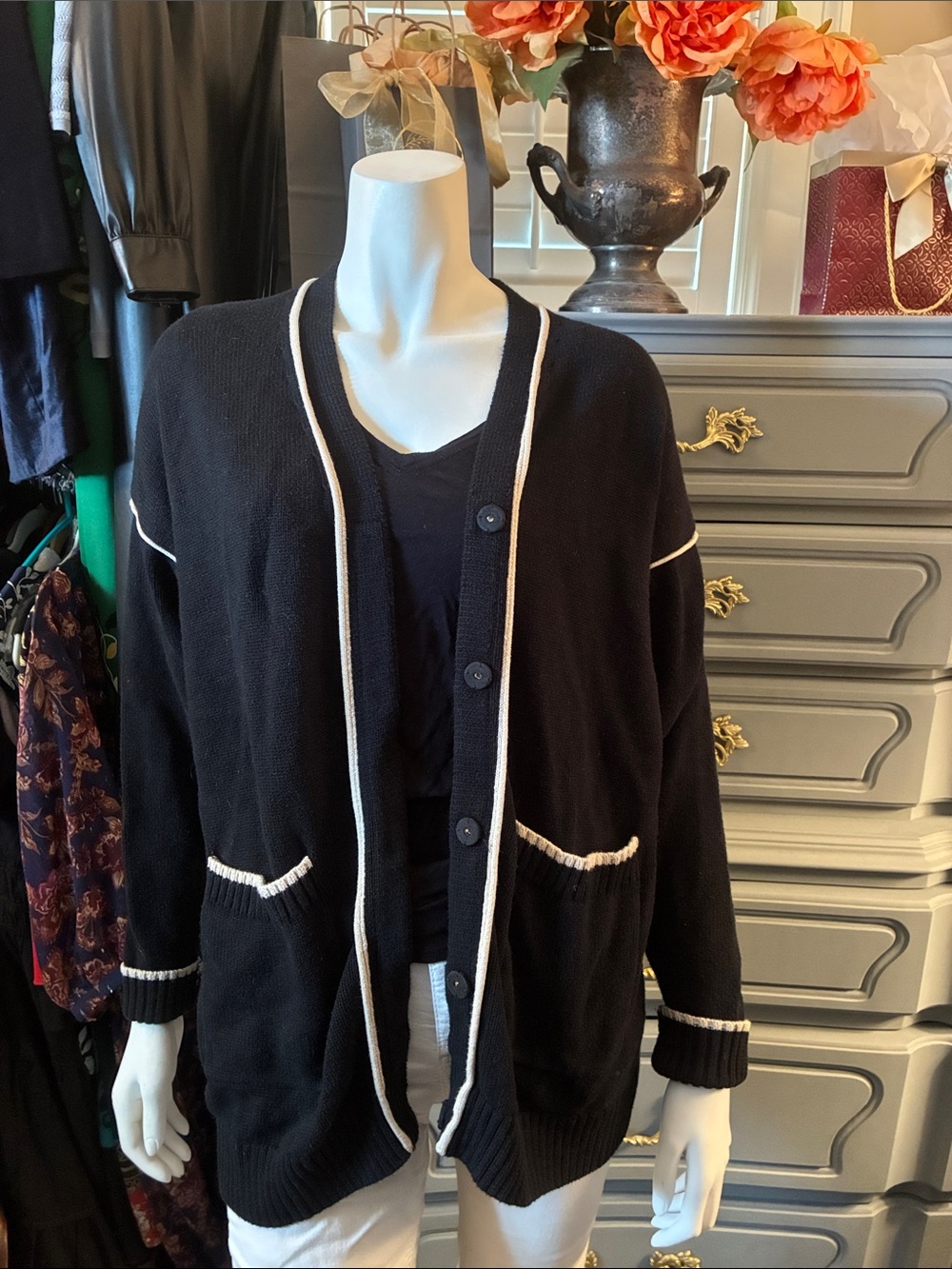 Cozy Cabi #5633 Black Contrast-Trim Snap Cardigan Sweater Small